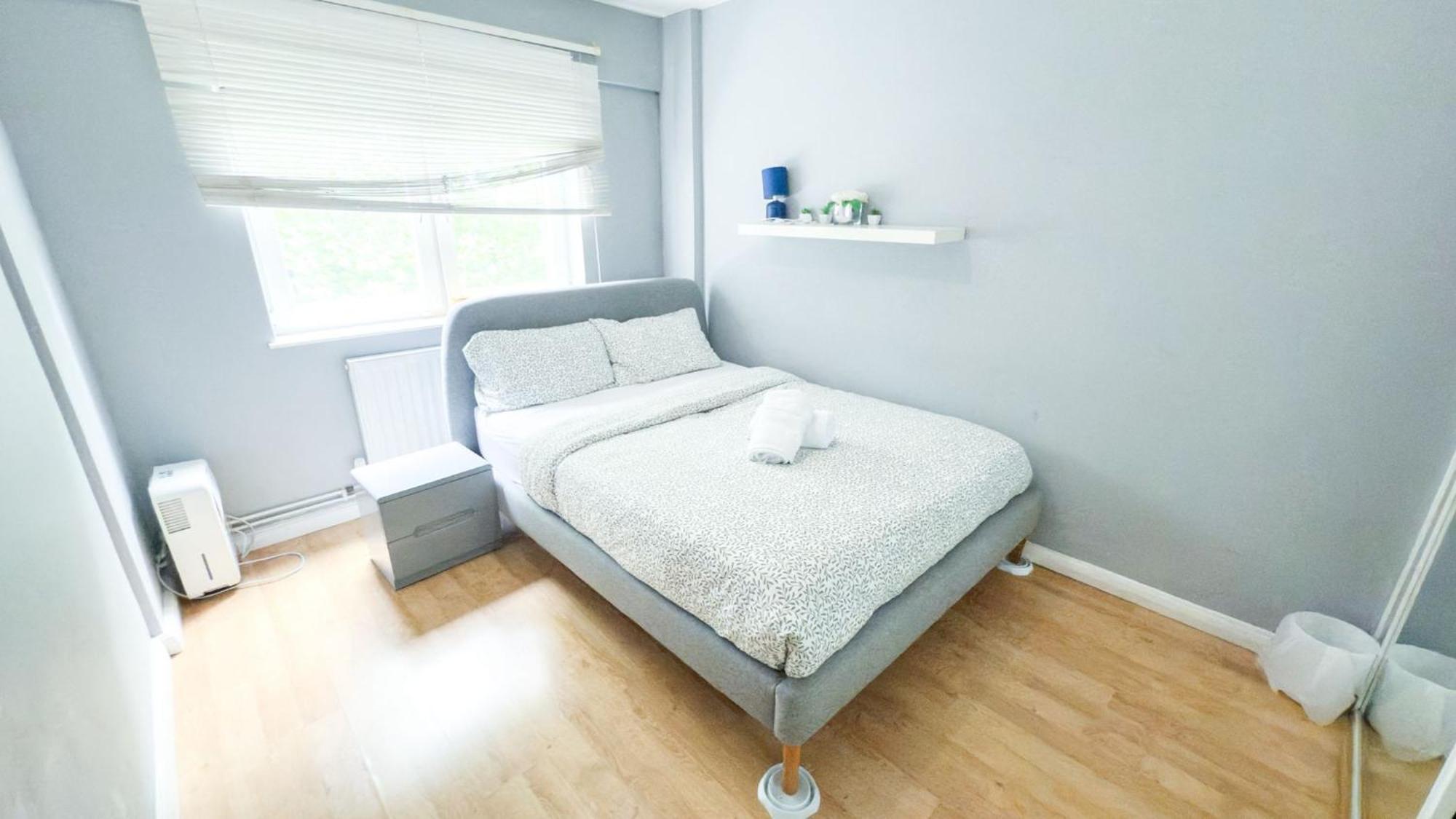 Ec1v Guest house