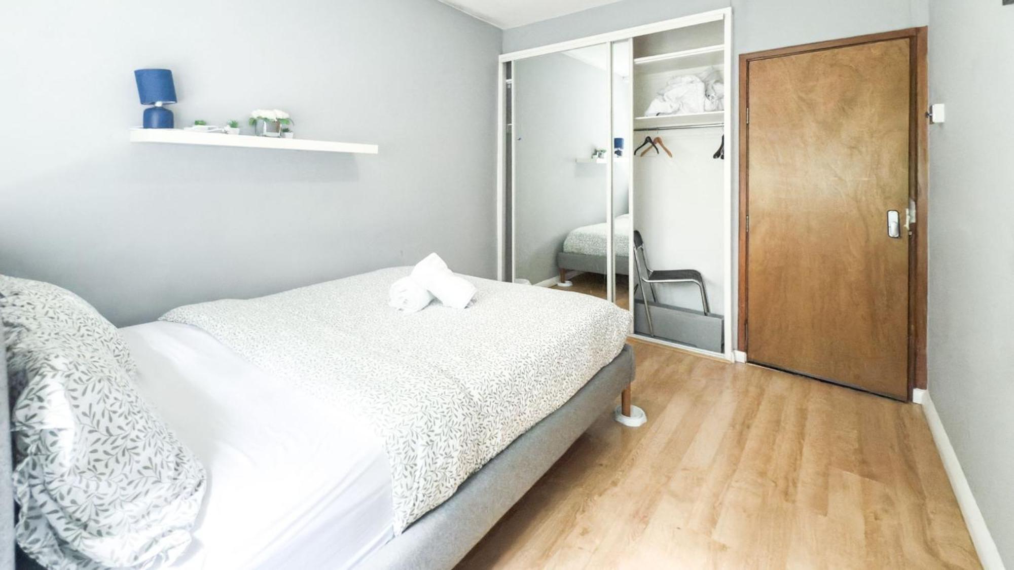 Ec1v Guest house