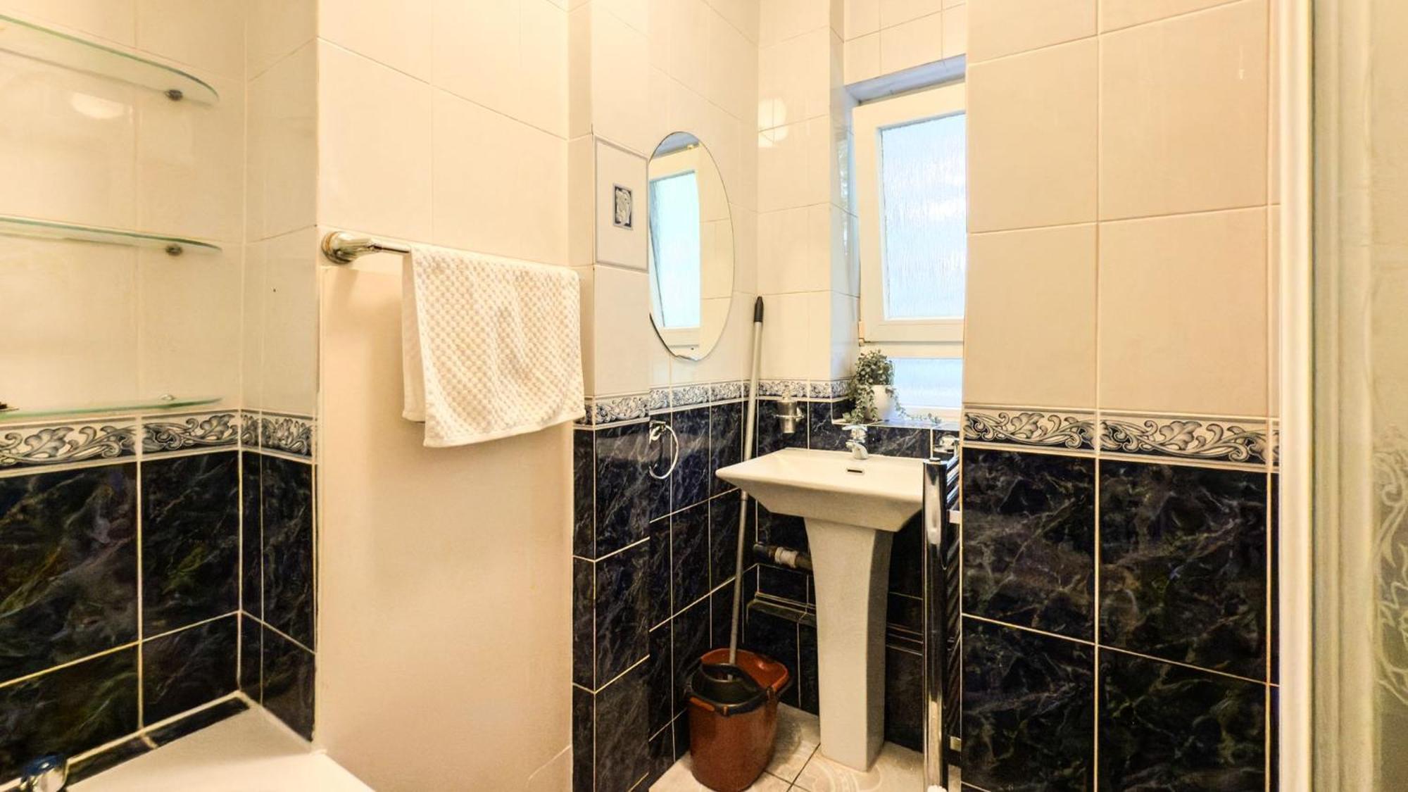 Guest house Ec1v